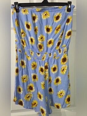 Forever 21 Light Blue Sunflower Print One-Piece Romper Size 2X